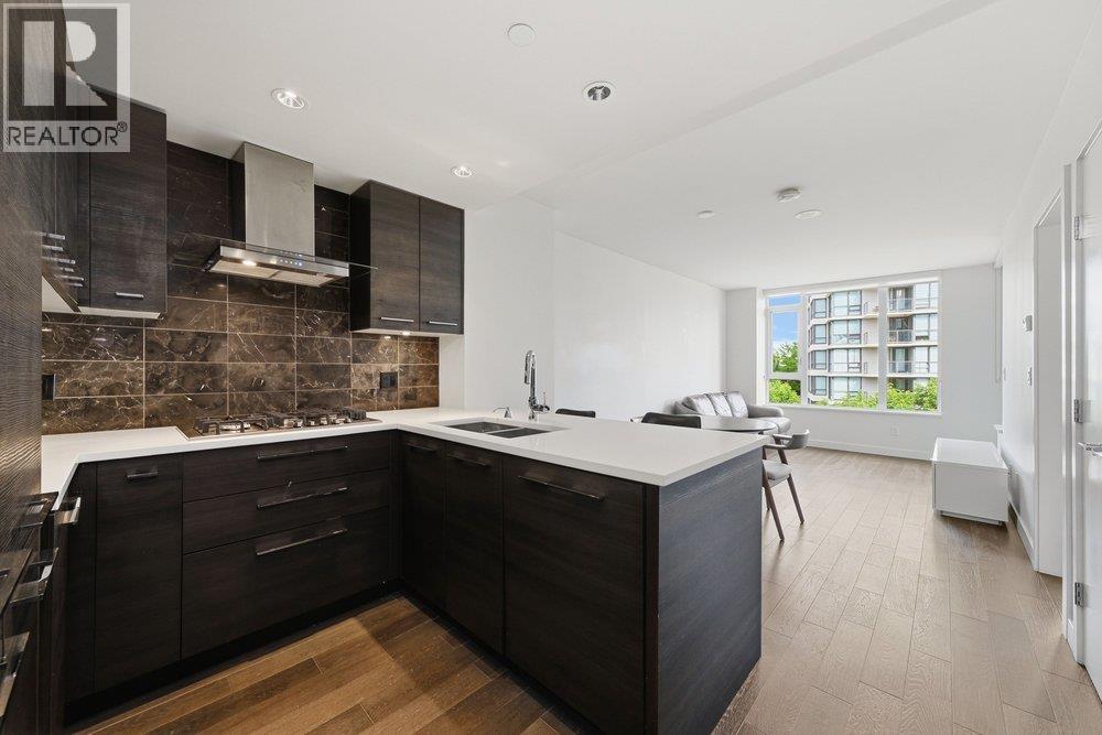 611 7488 LANSDOWNE ROAD, Richmond