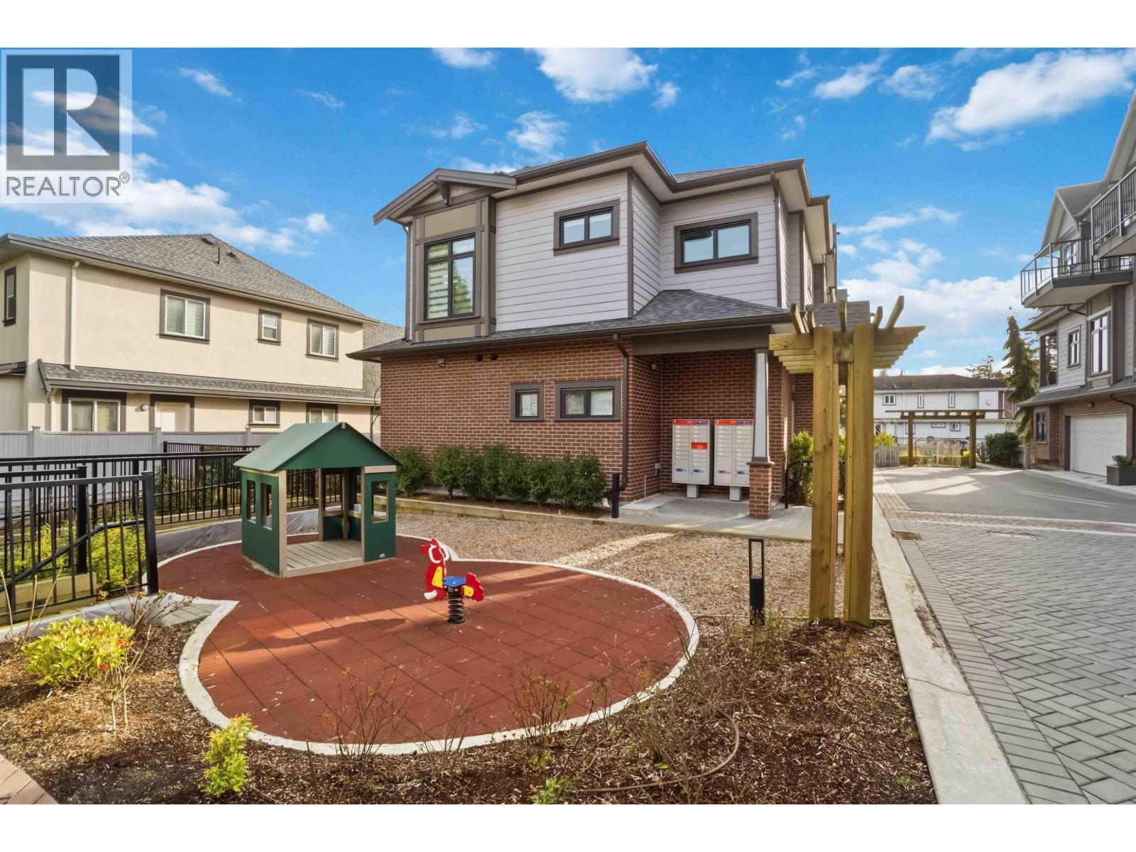 8 9633 STEVESTON HIGHWAY, Richmond
