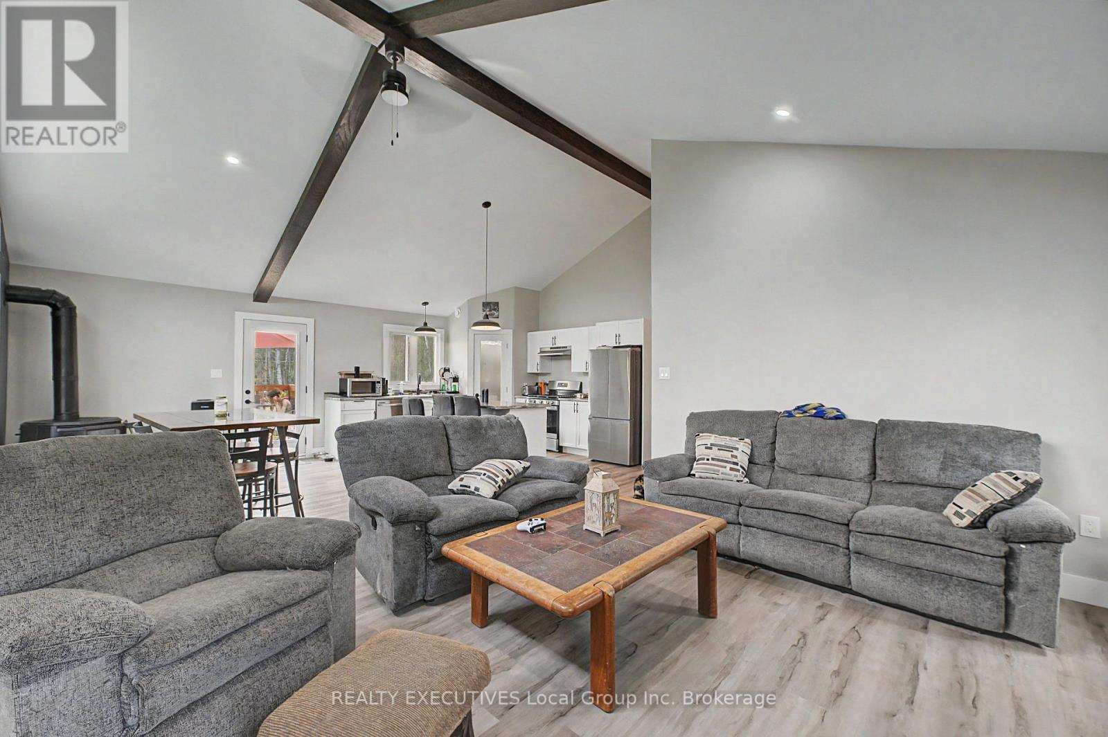 575 HART ROAD - Image 10