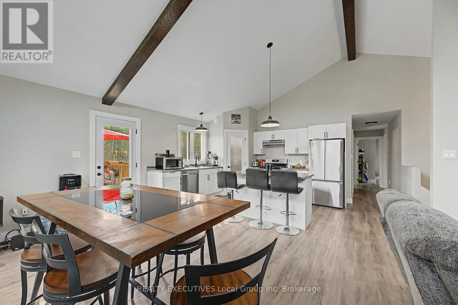 575 HART ROAD - Image 13