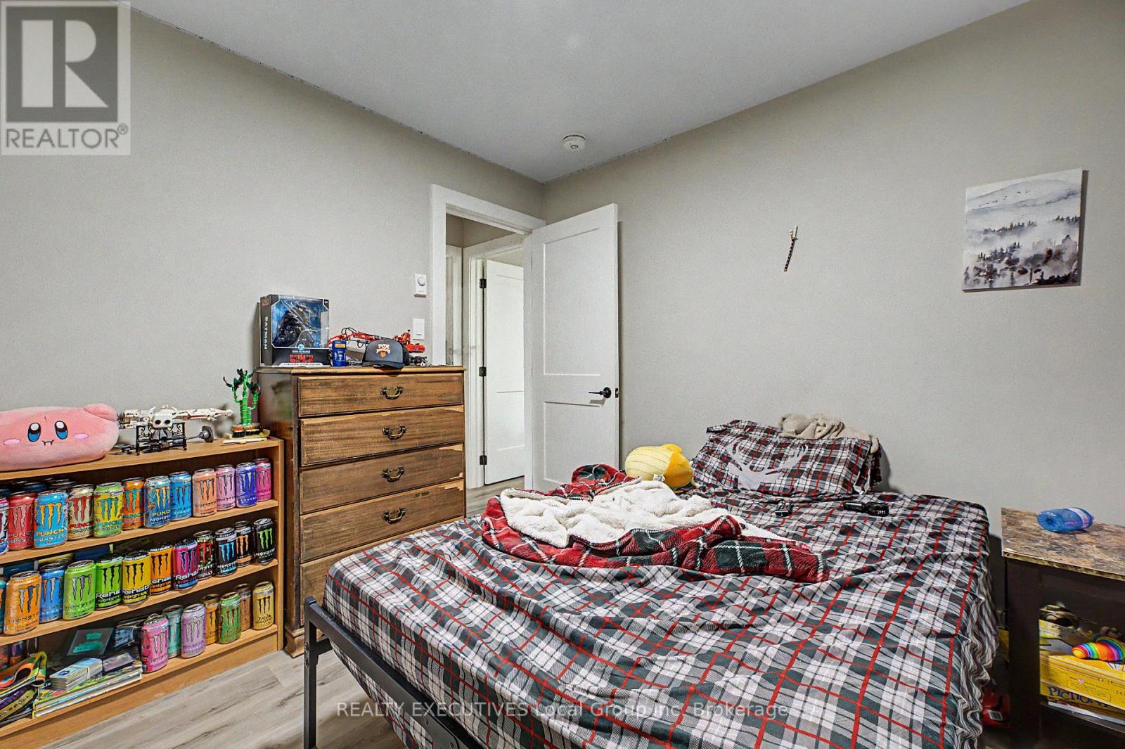 575 HART ROAD - Image 19