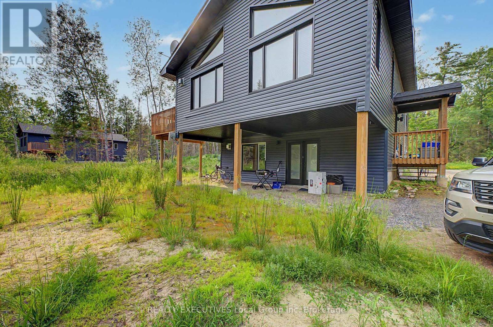 575 HART ROAD - Image 25