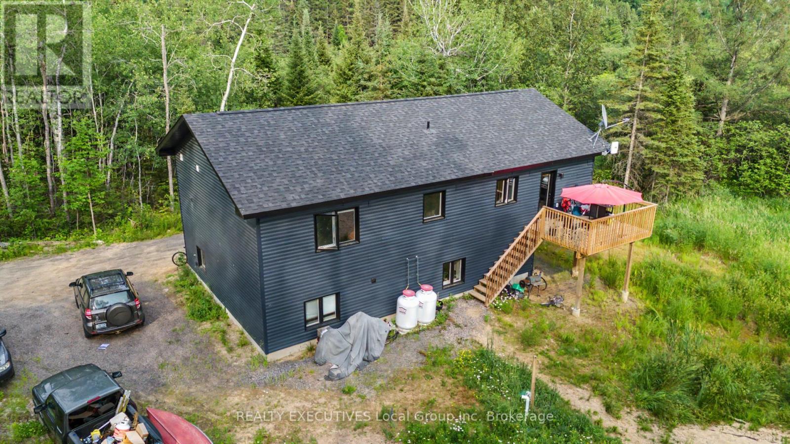 575 HART ROAD - Image 4