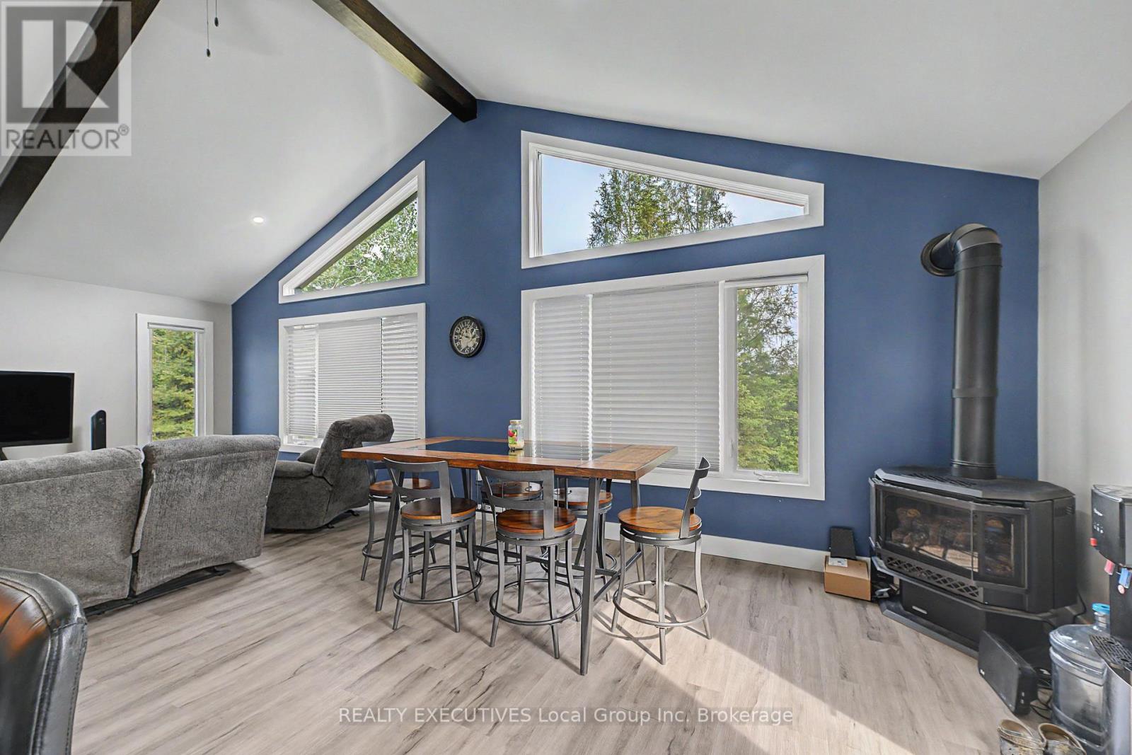 575 HART ROAD - Image 5