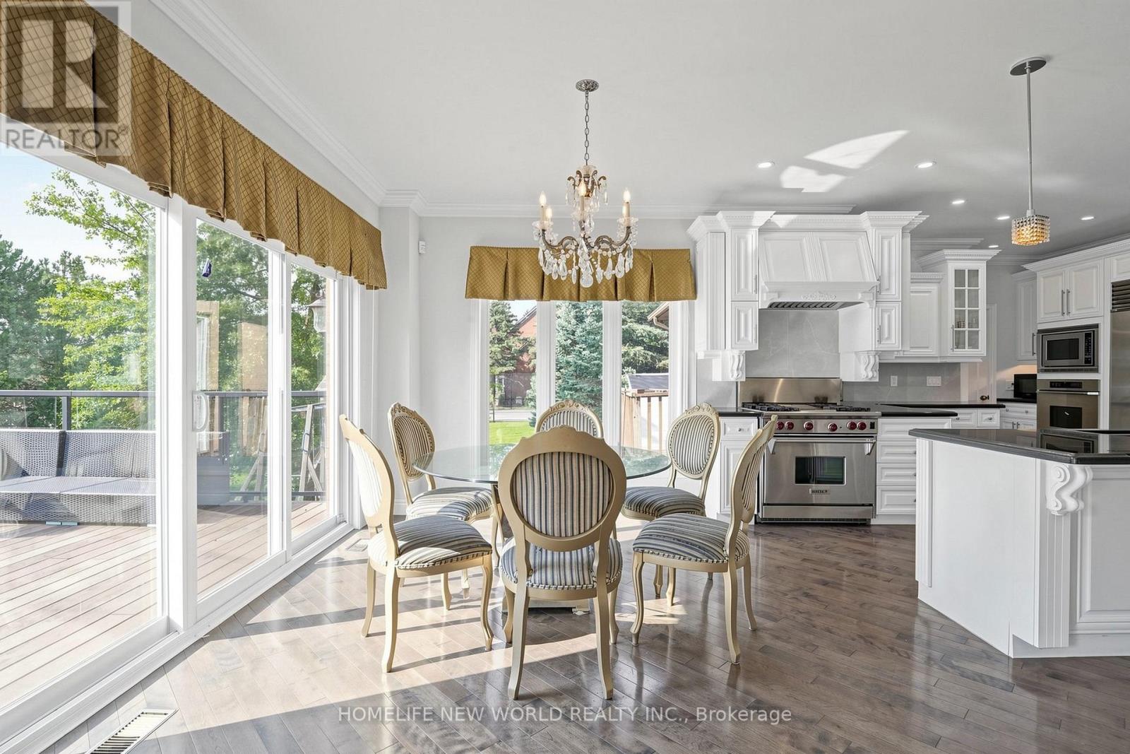 27 WALNUT GLEN PLACE - 17