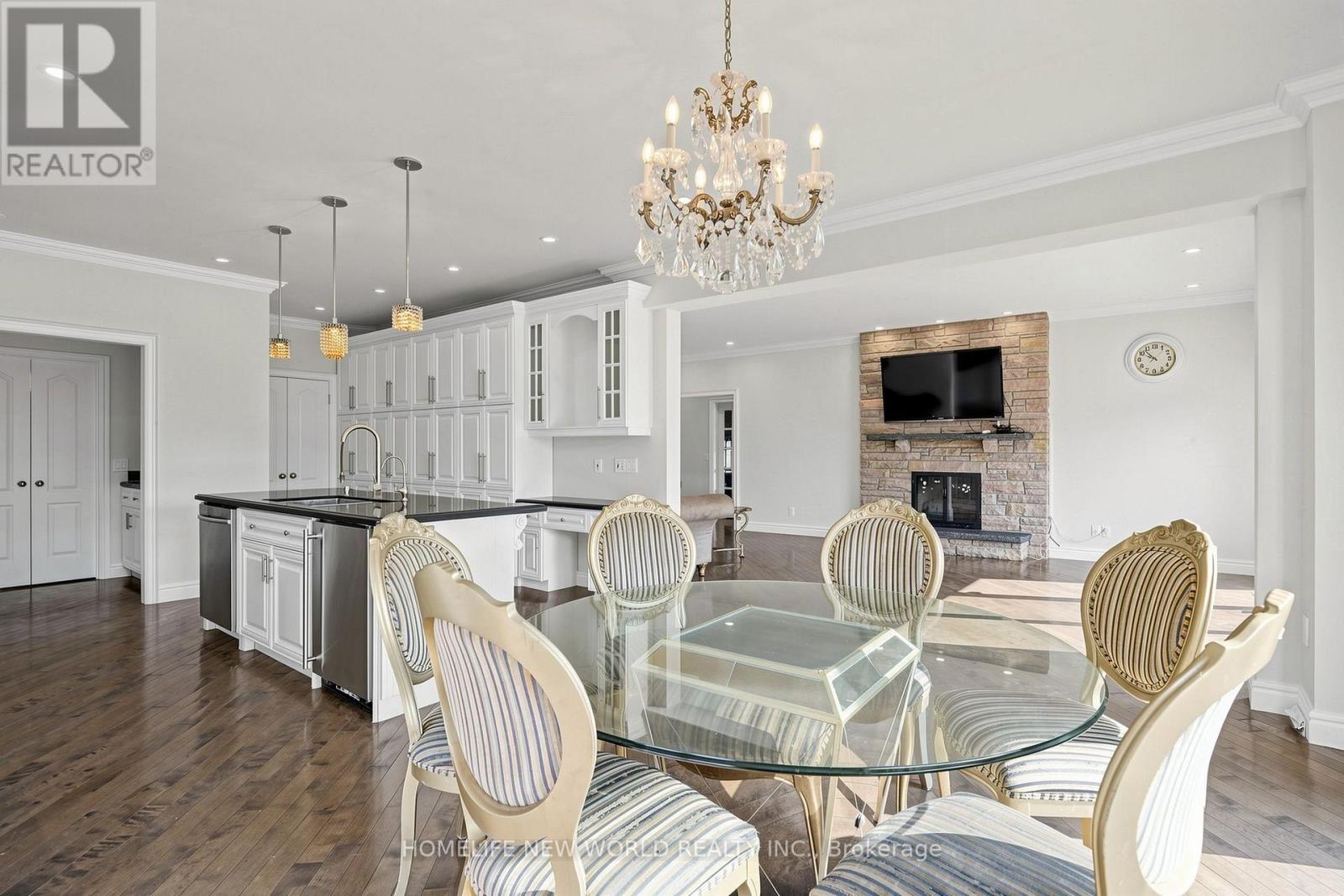 27 WALNUT GLEN PLACE - 18