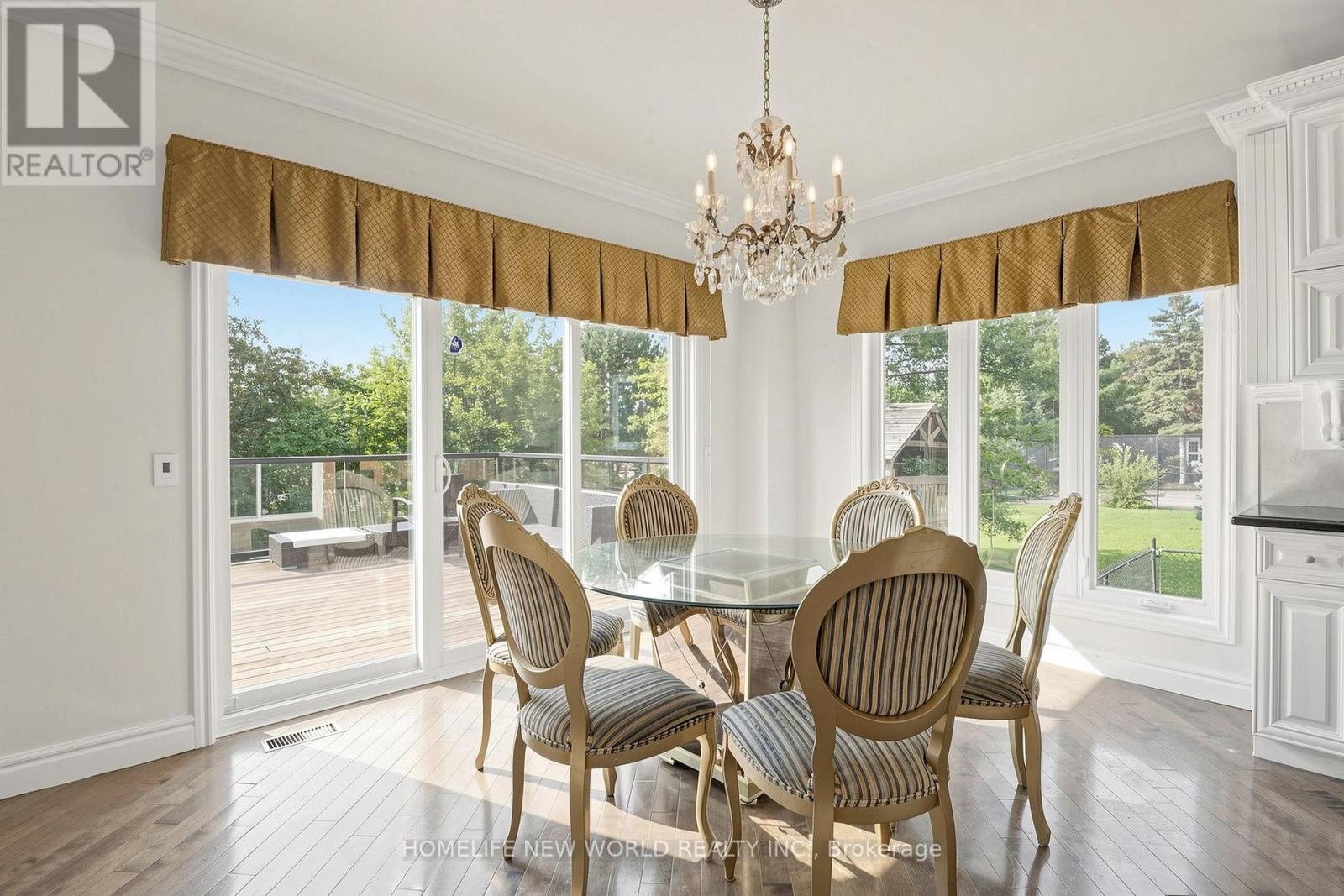 27 WALNUT GLEN PLACE - 19