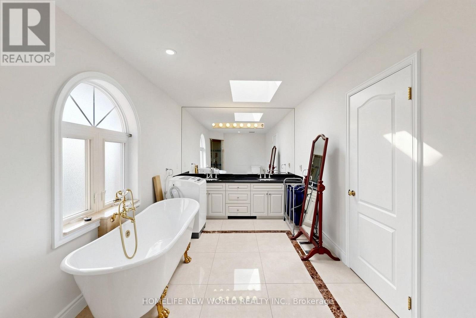 27 WALNUT GLEN PLACE - Image 27