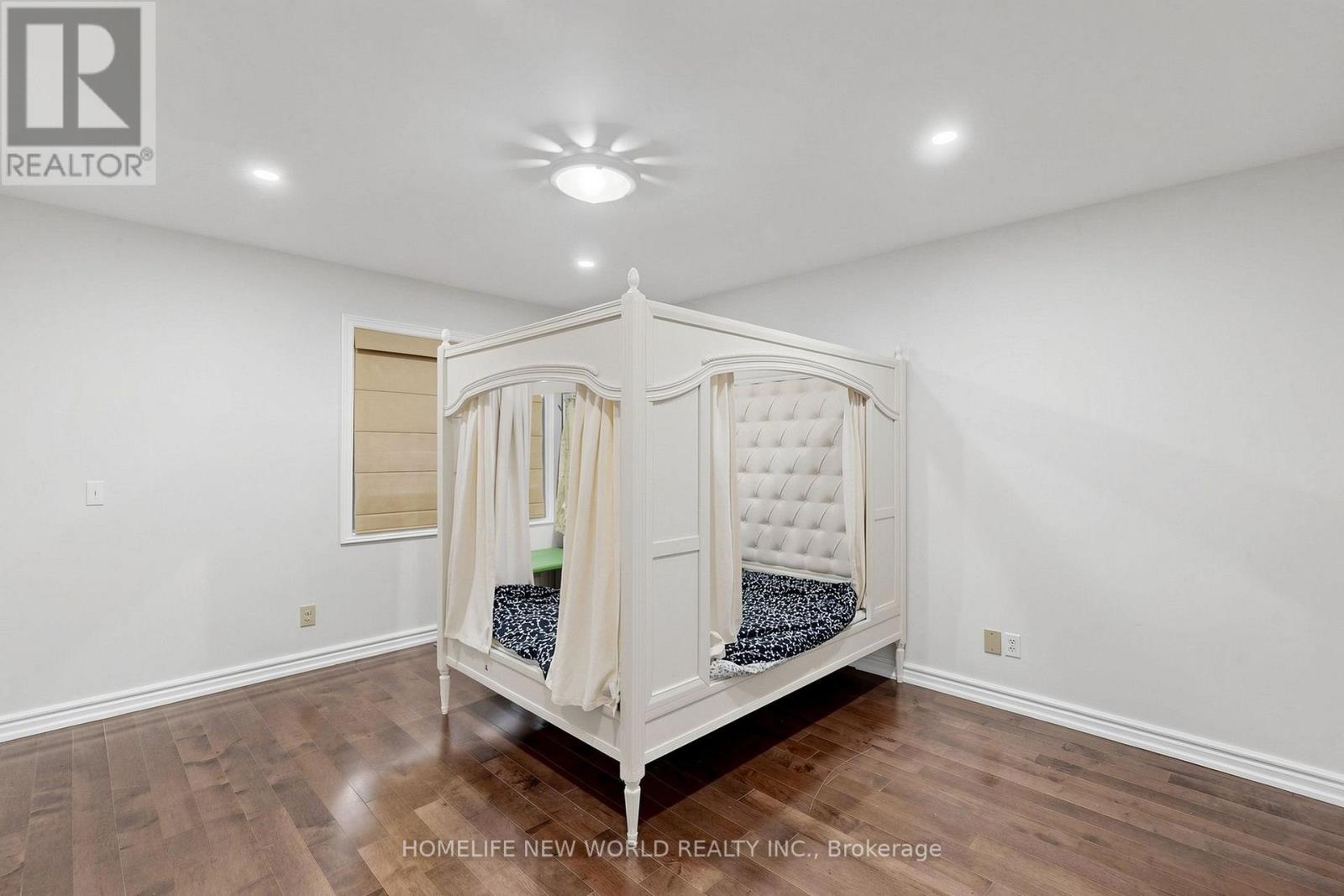 27 WALNUT GLEN PLACE - Image 33