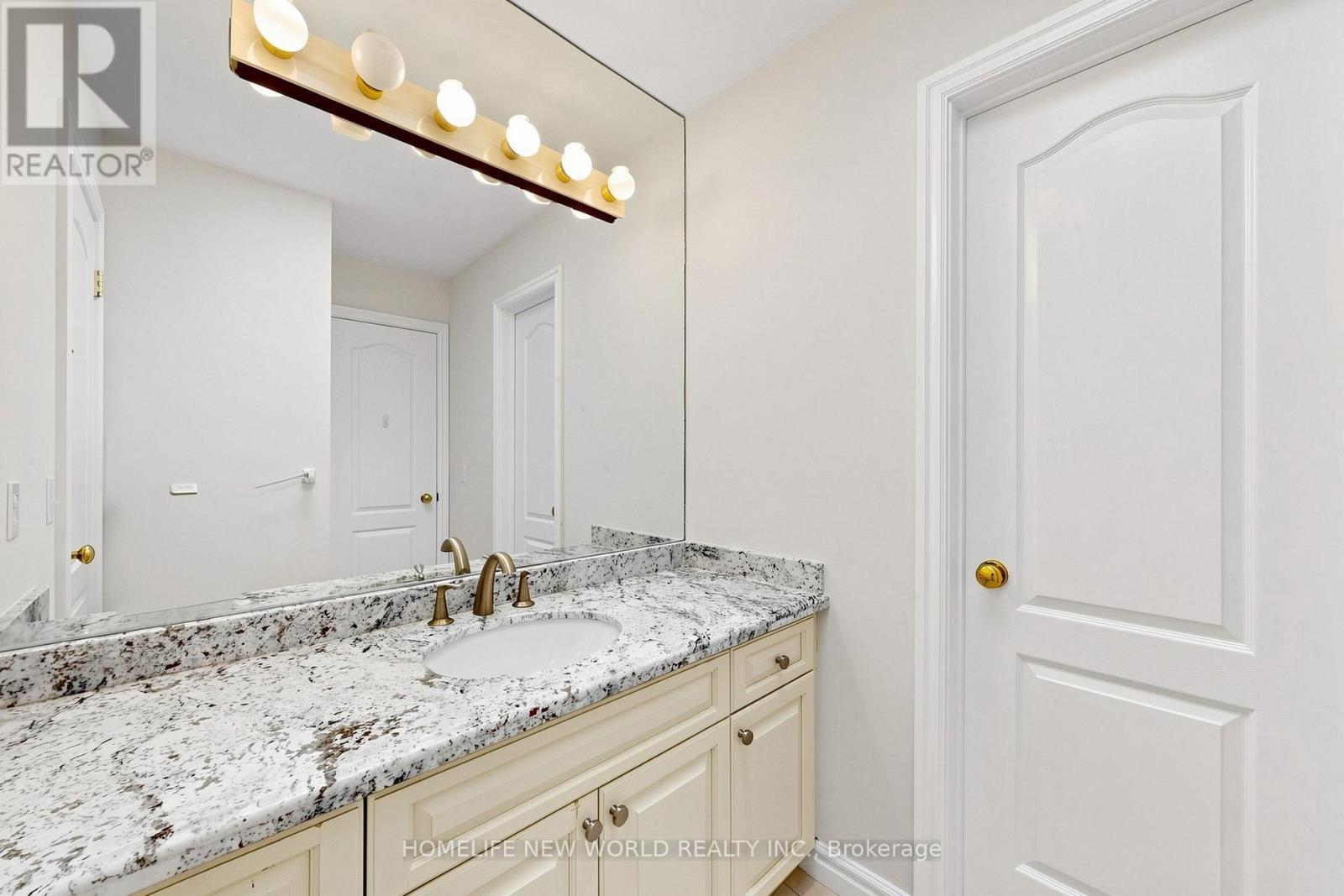27 WALNUT GLEN PLACE - 35