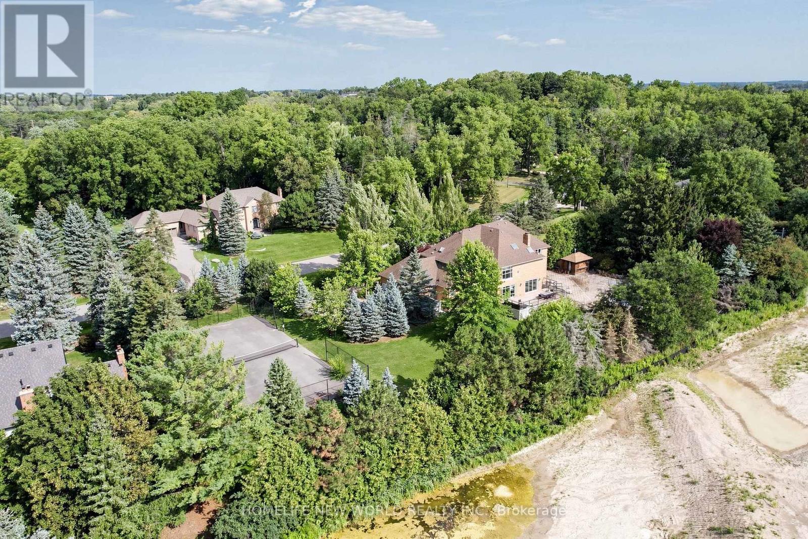 27 WALNUT GLEN PLACE - Image 49