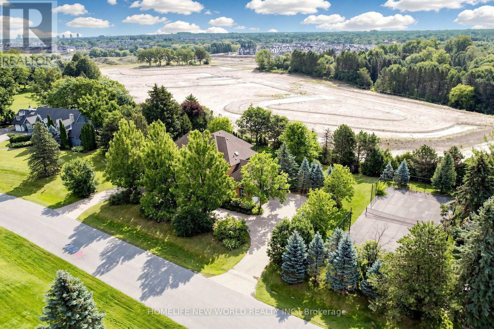 27 WALNUT GLEN PLACE - 5