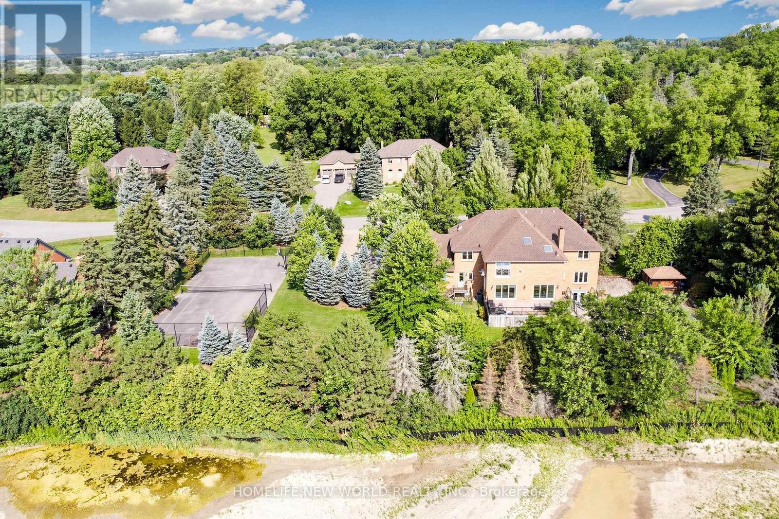 27 WALNUT GLEN PLACE - 50