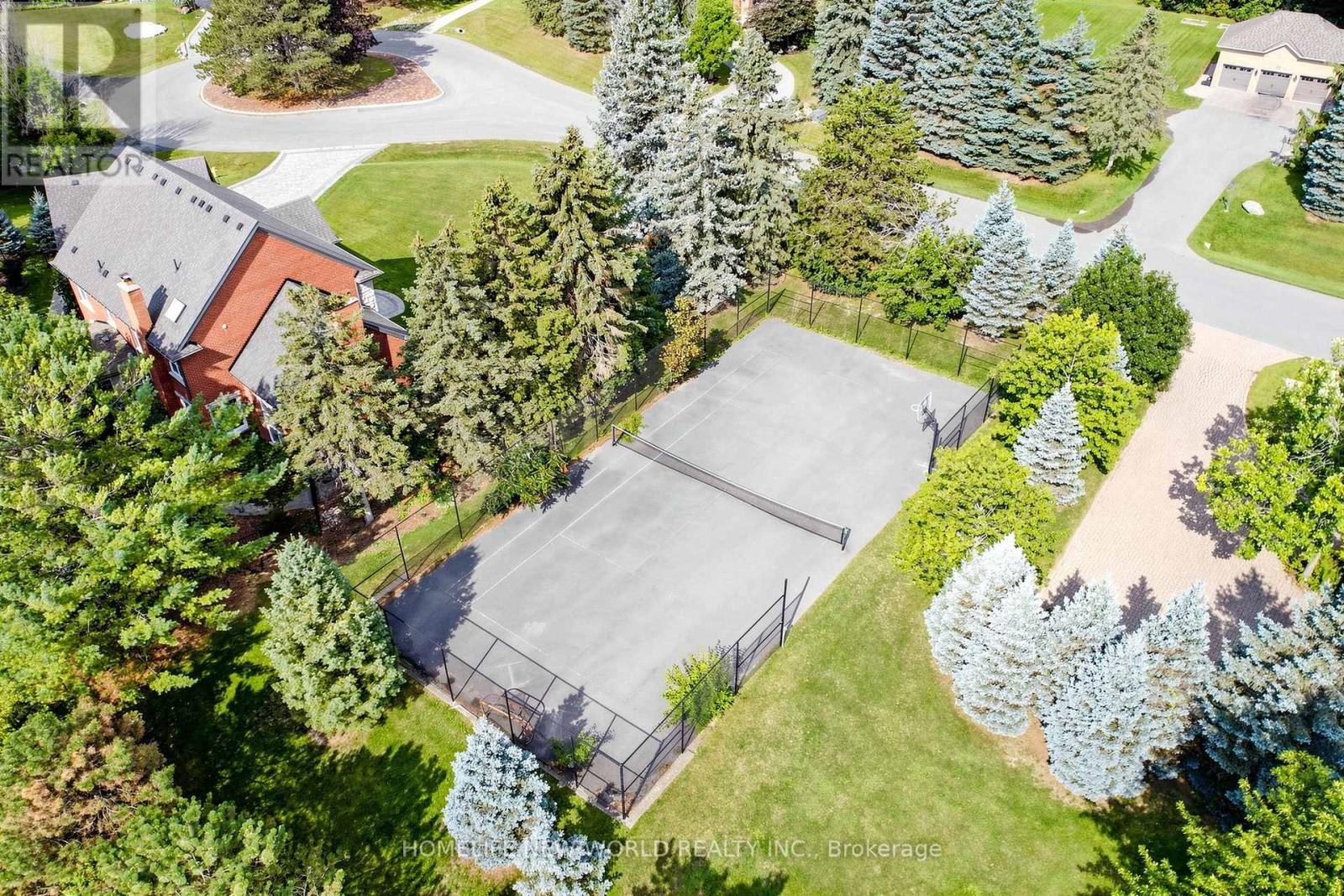 27 WALNUT GLEN PLACE - 8