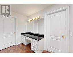 27 Walnut Glen Place, Markham, ON L6C1A3 Photo 26
