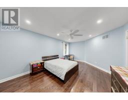 27 Walnut Glen Place, Markham, ON L6C1A3 Photo 30