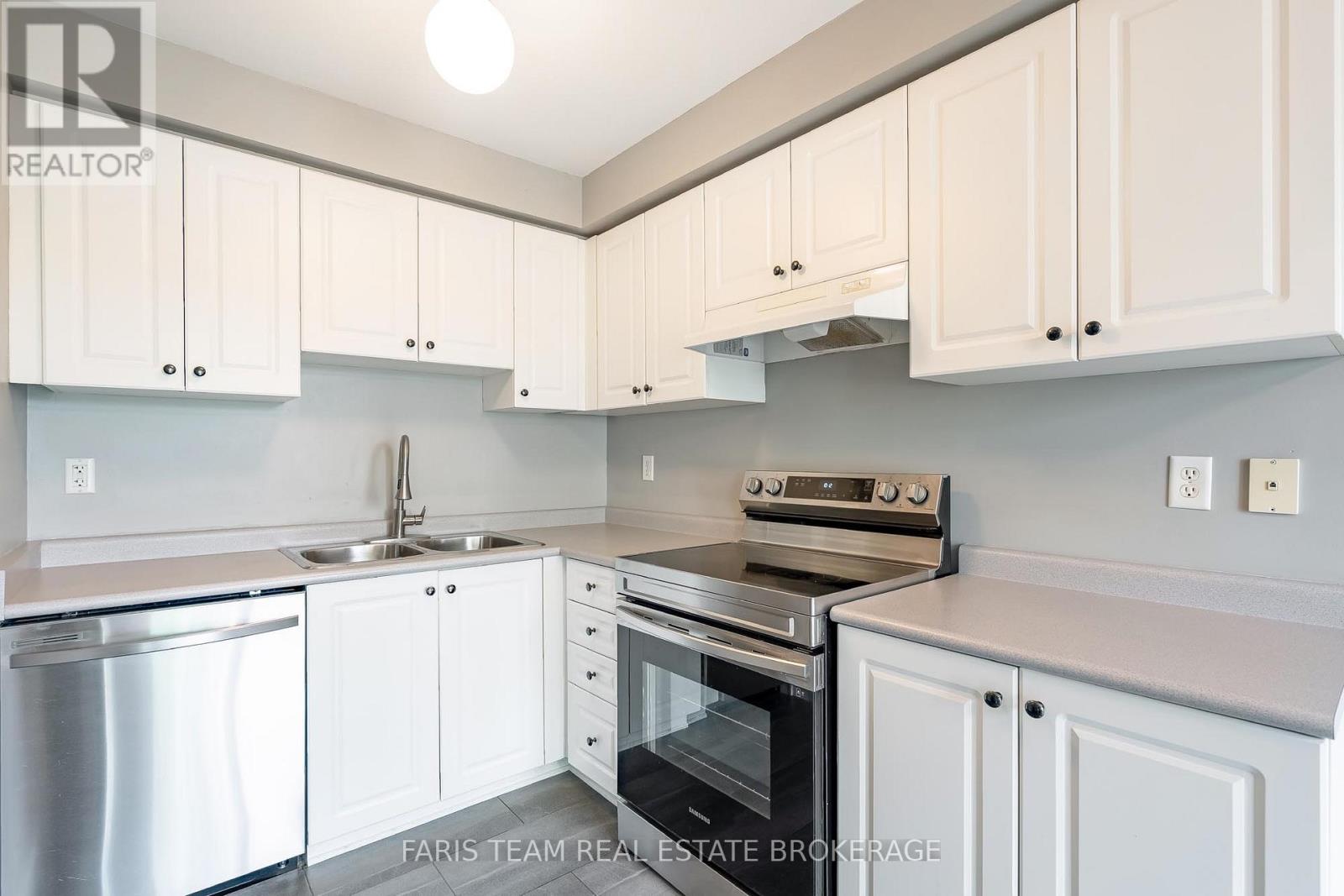 #76 243 FERNDALE DRIVE S - Image 6