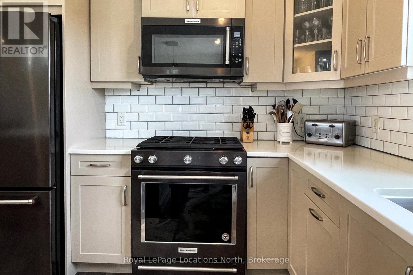 204 MACTAY DRIVE - 26