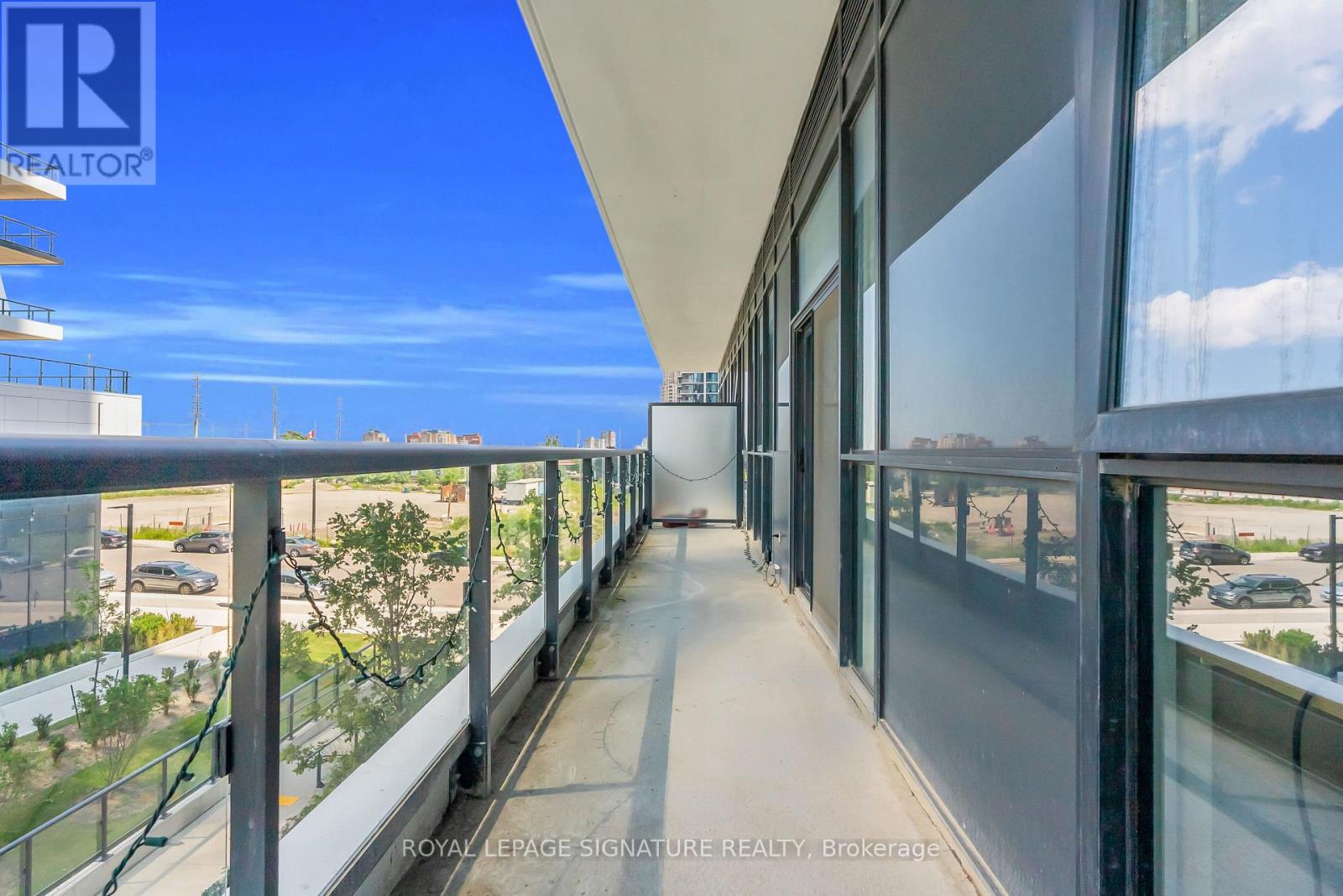 #218 35 WATERGARDEN DRIVE - Image 27