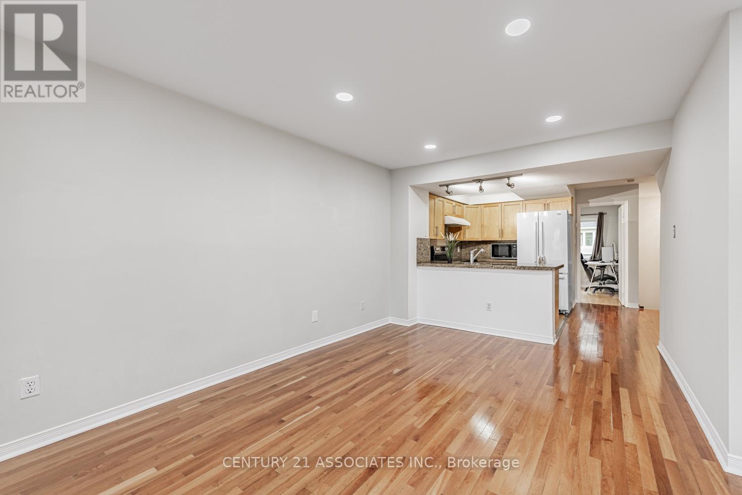 #256 60 BARONDALE DRIVE - 15