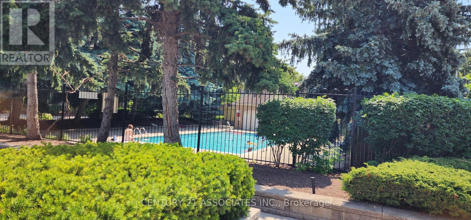 #256 60 BARONDALE DRIVE - 31