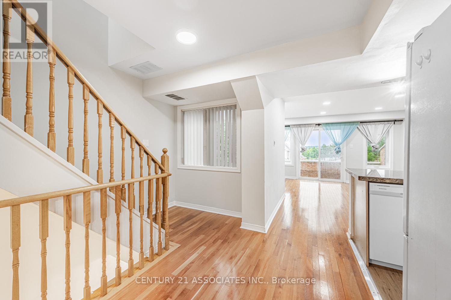 #256 60 BARONDALE DRIVE - 7
