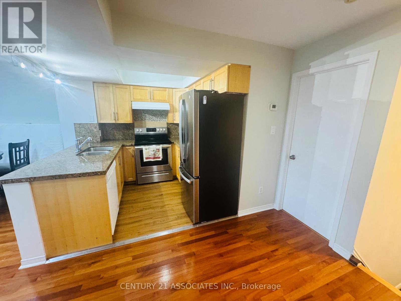 #256 60 BARONDALE DRIVE - 8