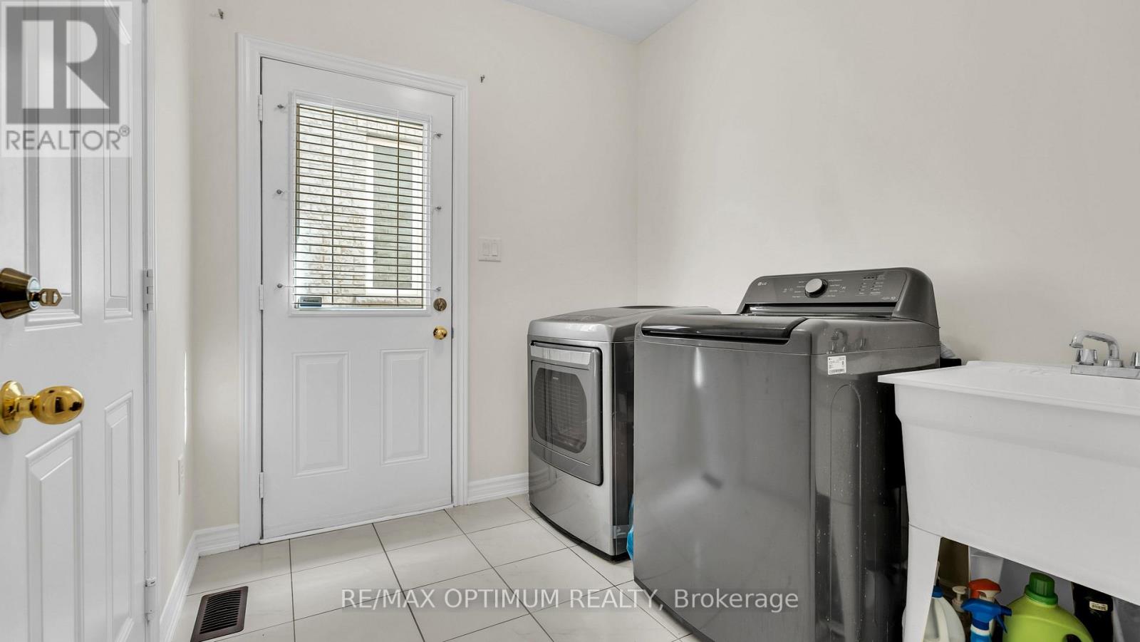 25 WALBROOK ROAD - Image 37