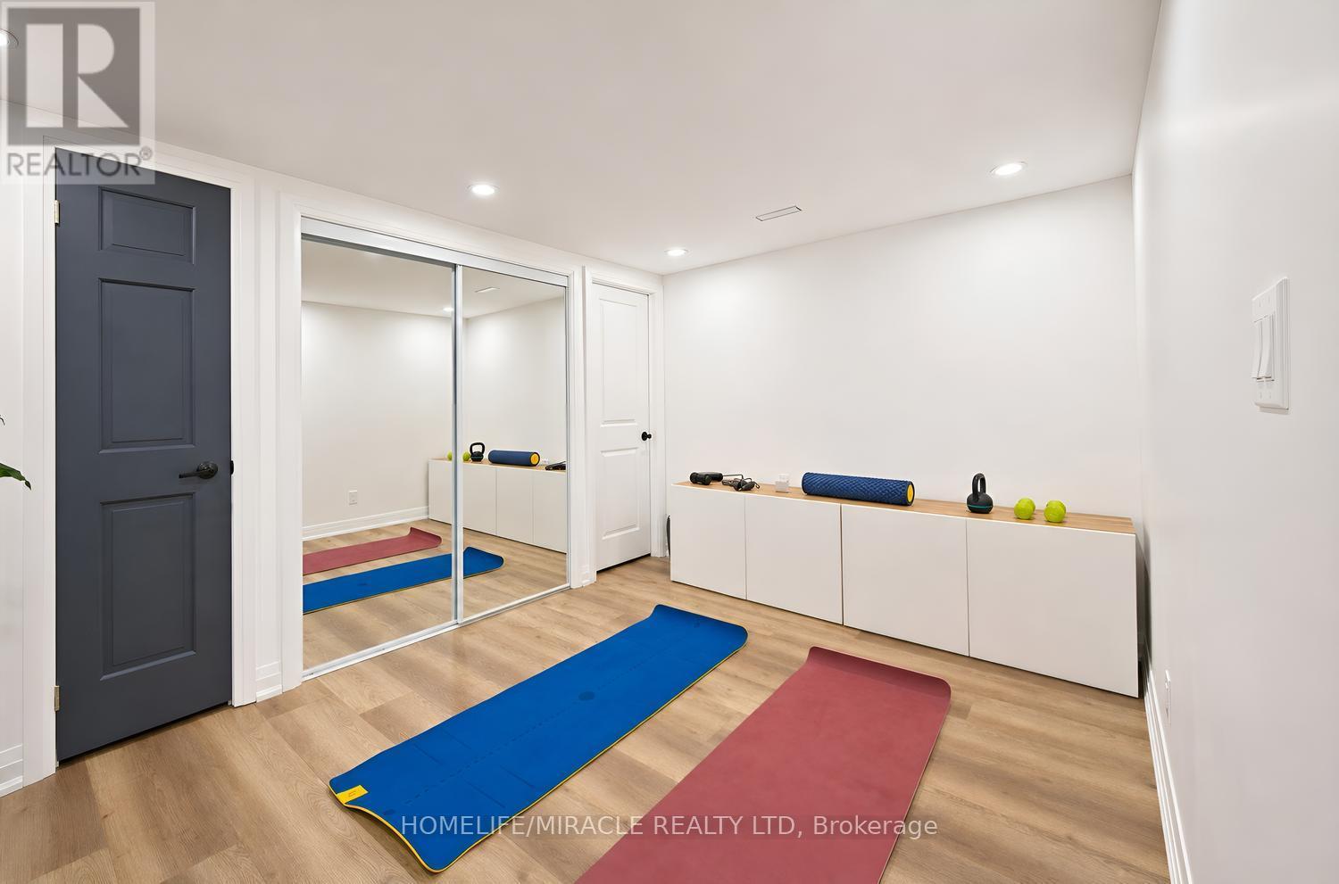 2108 FALMOUTH TERRACE - Image 34