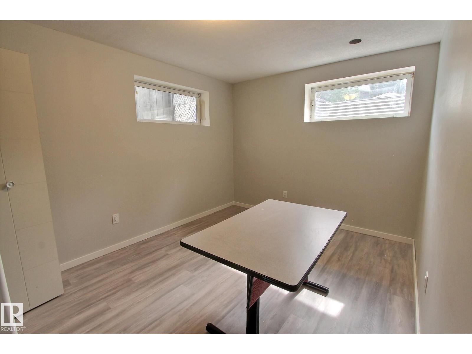 10 BIRCHMONT CR photo 21