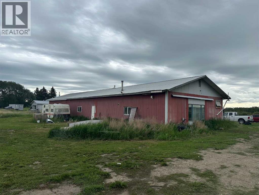 20, 27380 Township Road 373 - 6