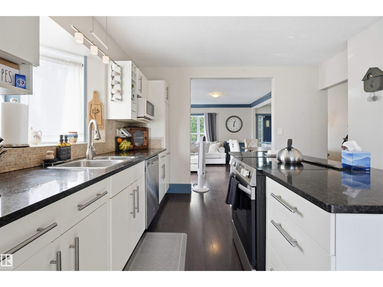 5507 49 AV - Image 12