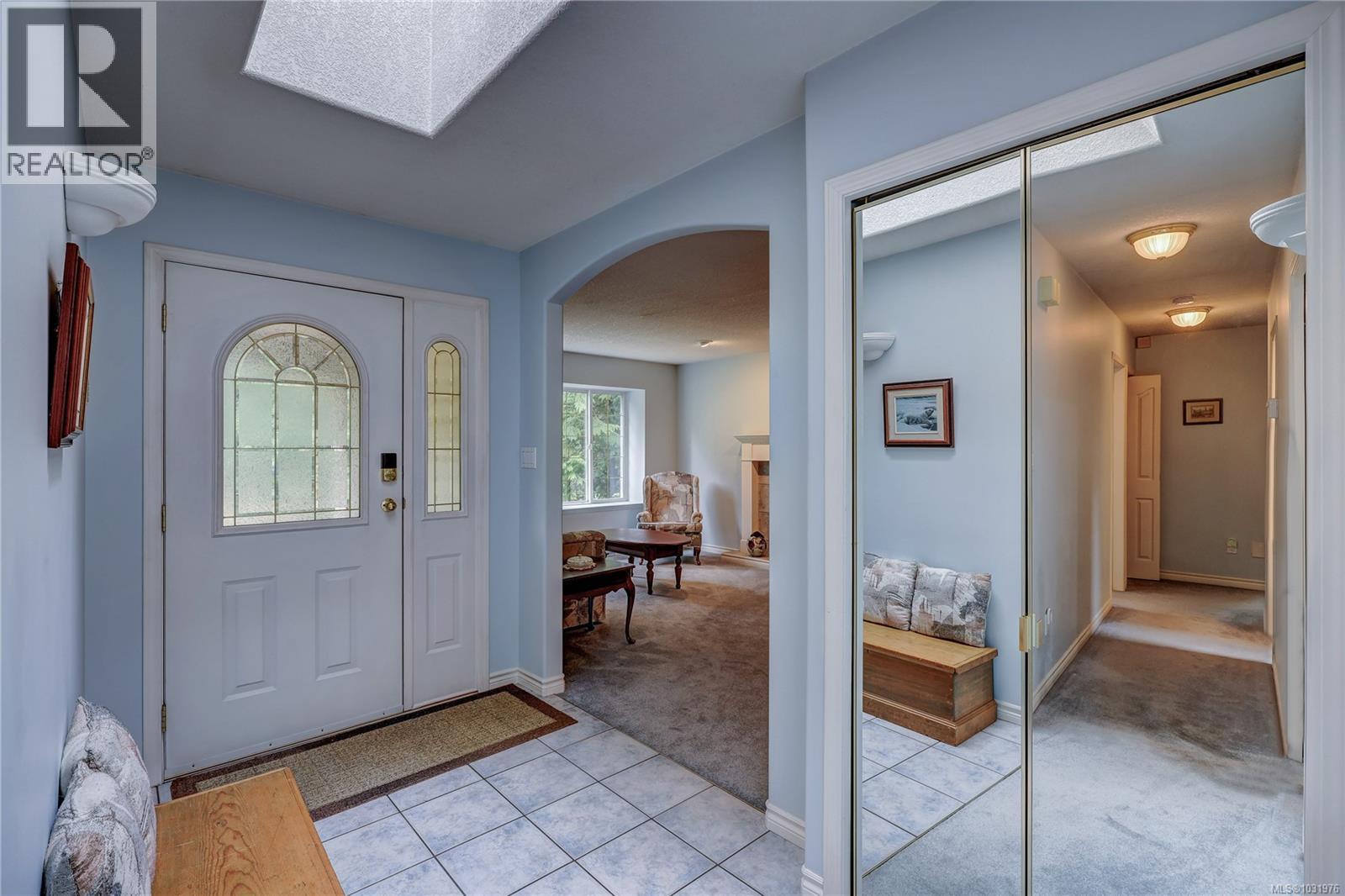 1377 Meadowood Way - 3