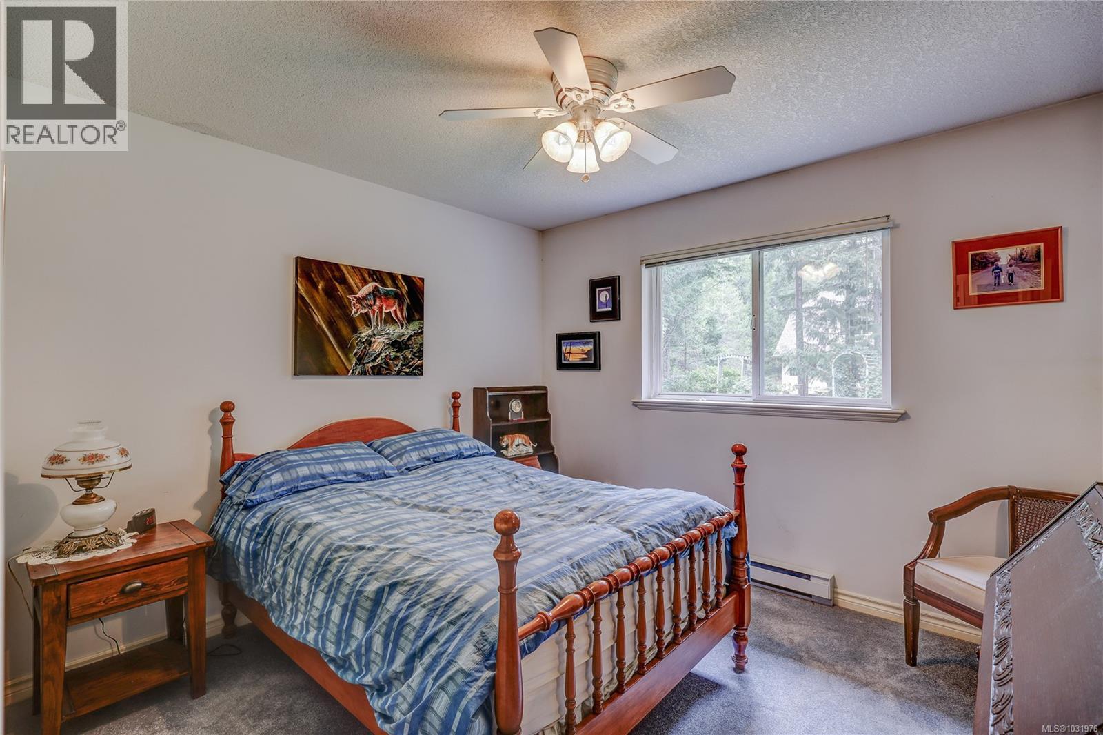 1377 Meadowood Way, Qualicum Beach