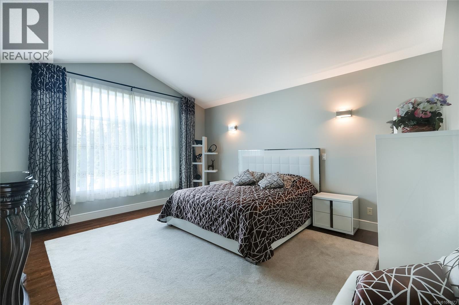 4819 Whalley Way - Image 28