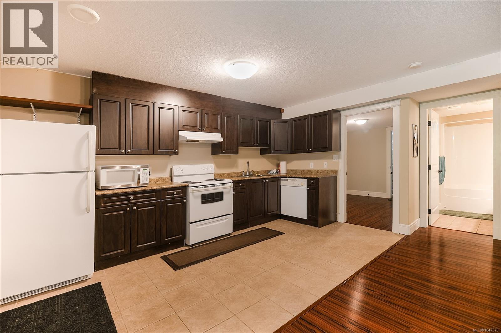 4819 Whalley Way - Image 48