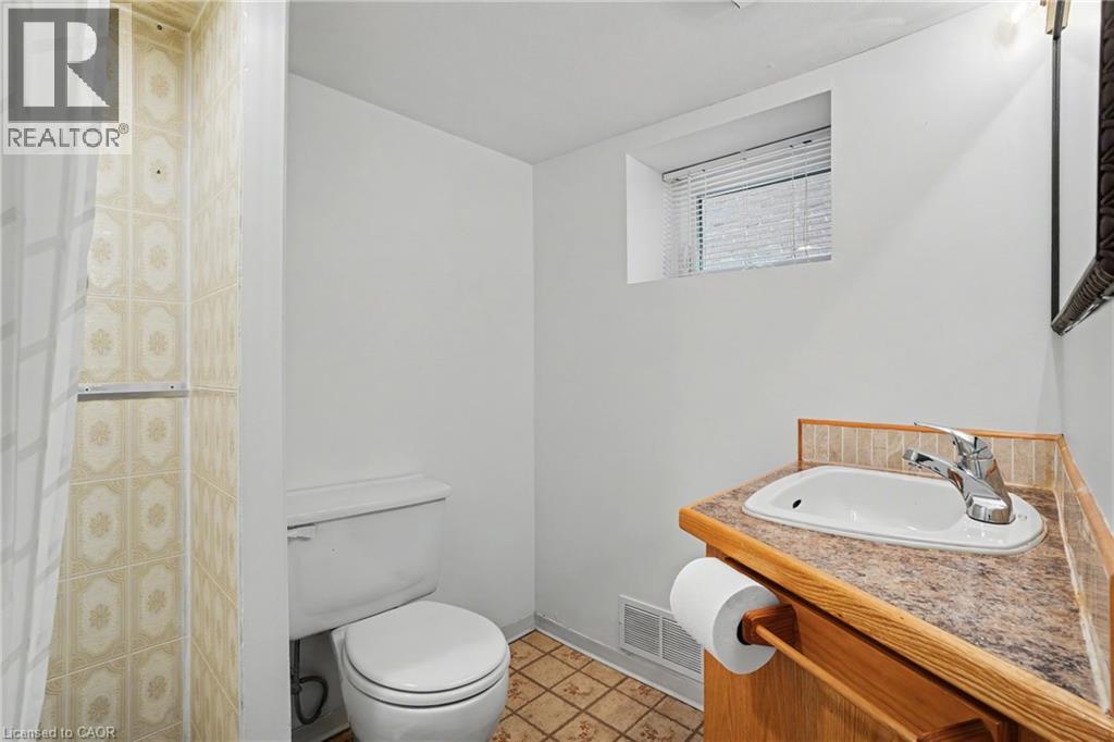 18 ELMA Street - 28