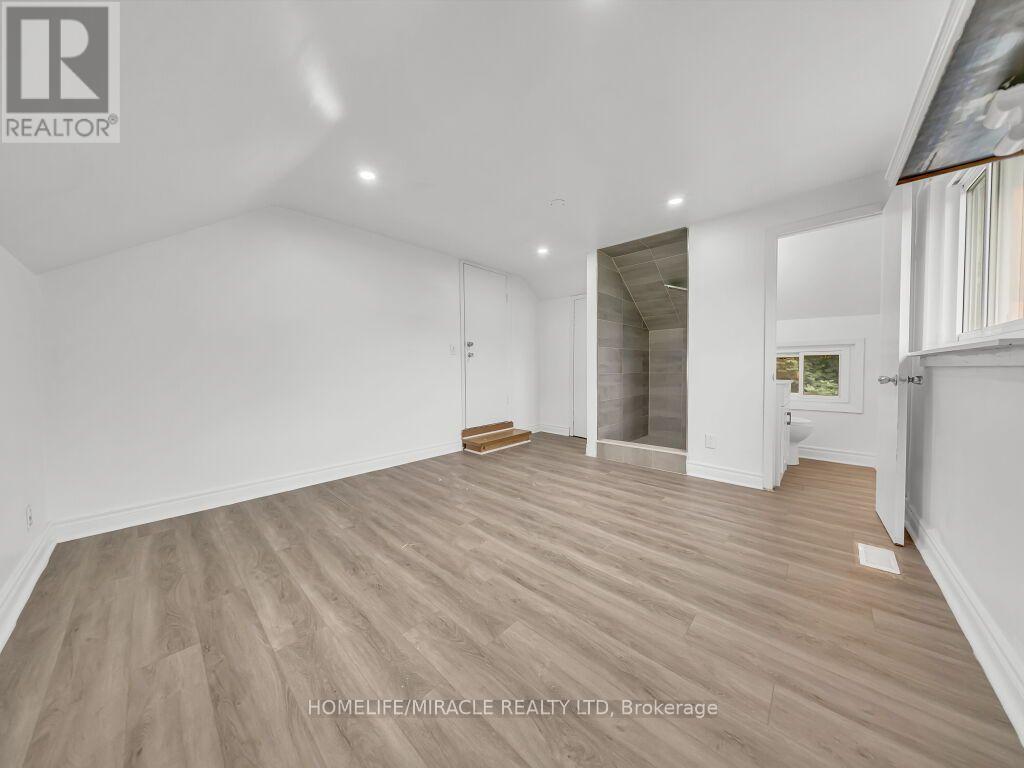 7964 WELLINGTON COUNTY 109 ROAD - 27