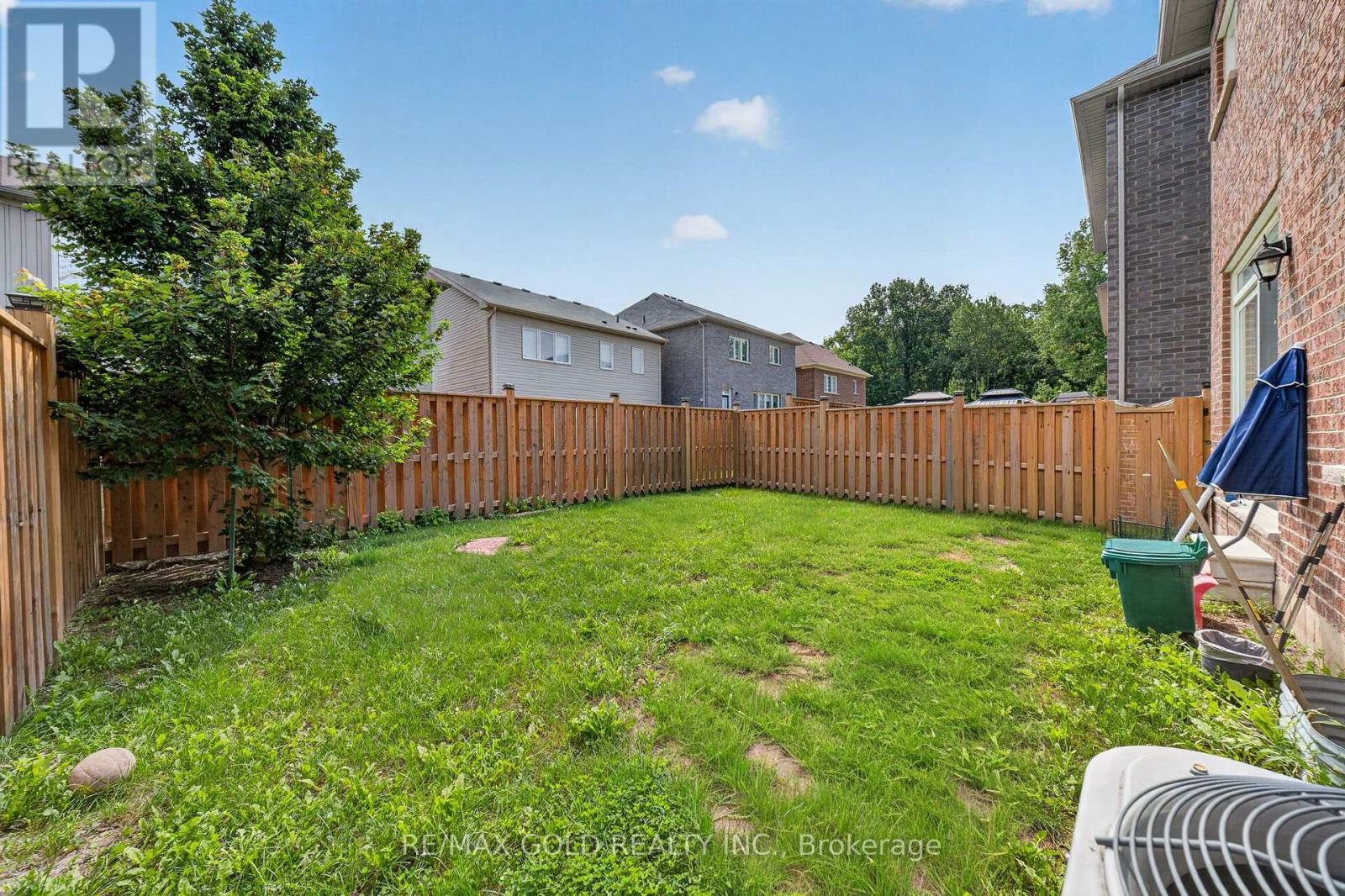 7997 ODELL CRESCENT - Image 35