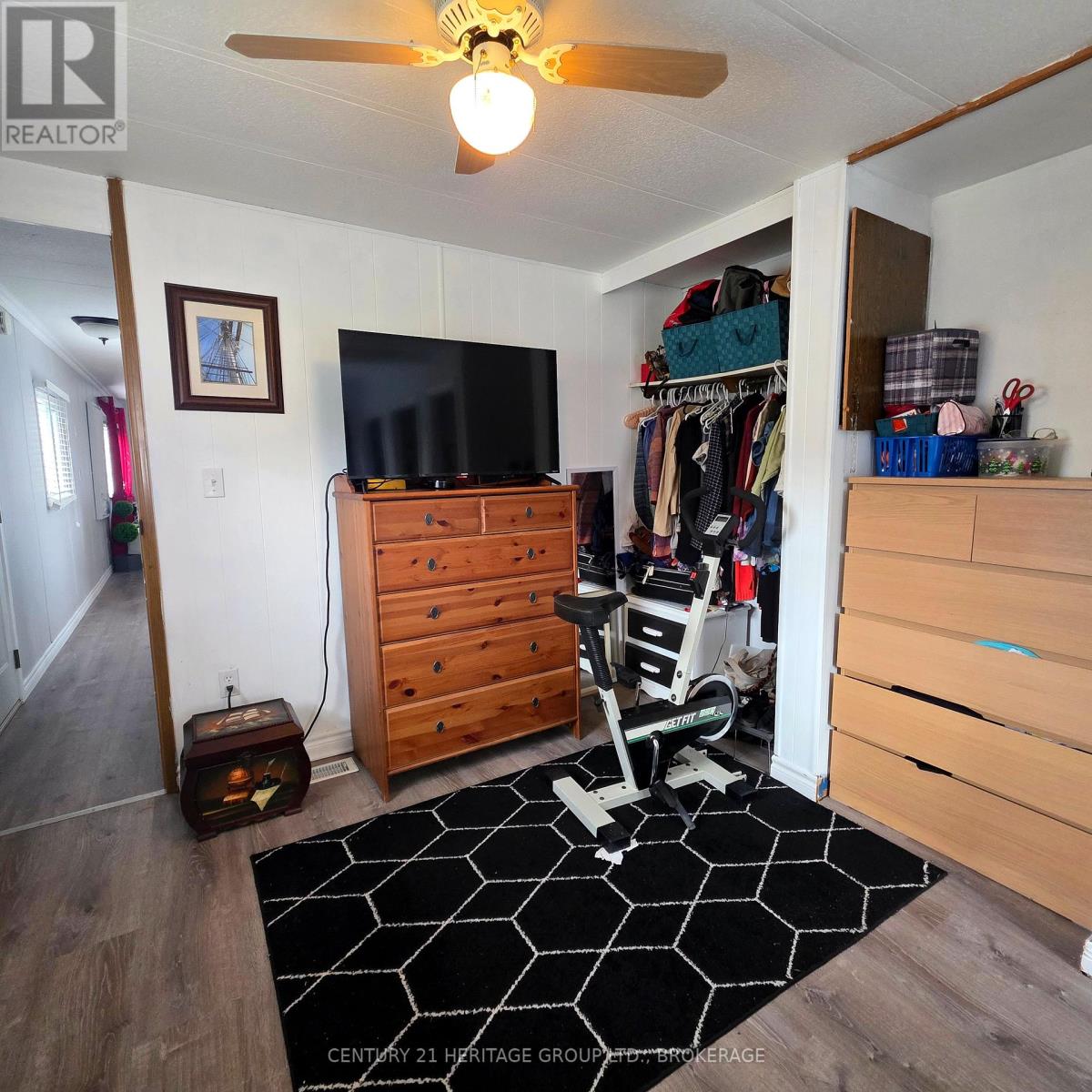 #16 5633 BATH ROAD - Image 17