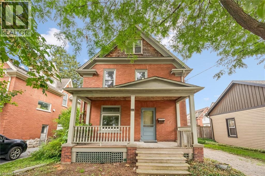46 PEQUEGNAT Avenue — photo 2