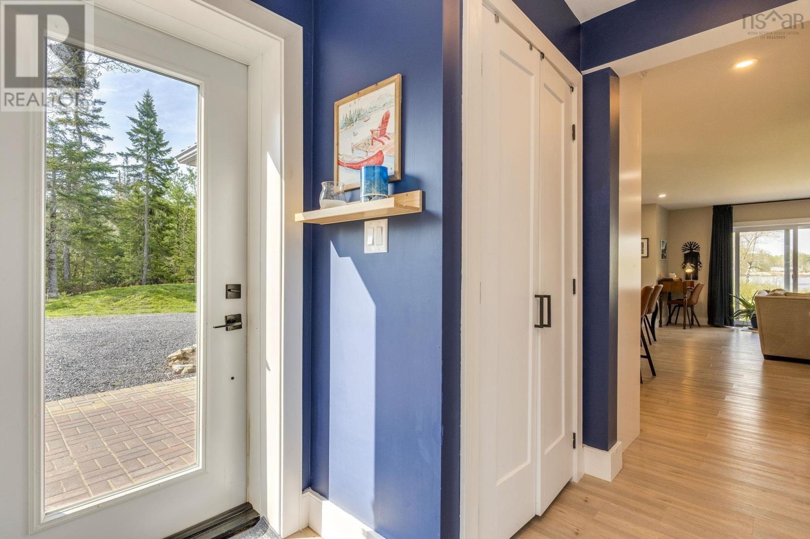8 Alexander Avenue - 20