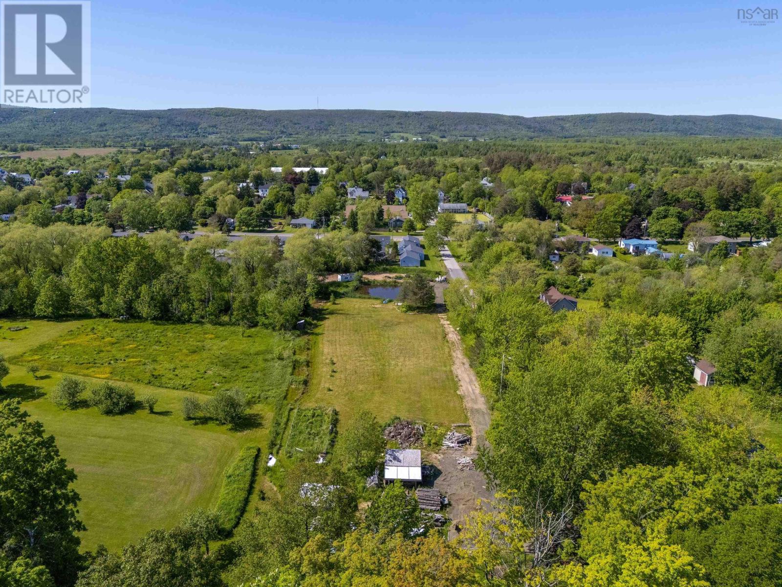 3 Chipman Avenue