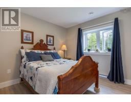 8 Alexander Avenue, Waterloo Lake, NS B0S1P0 Photo 14