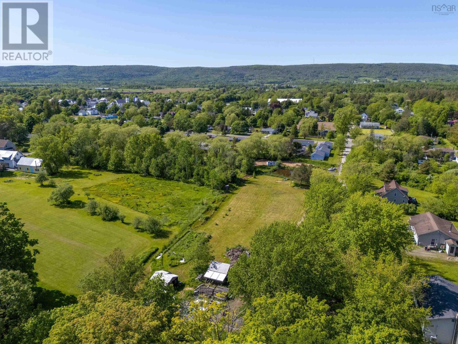 Property 7 of 18 of 3 Chipman Avenue