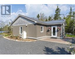 8 Alexander Avenue, Waterloo Lake, NS B0S1P0 Photo 40