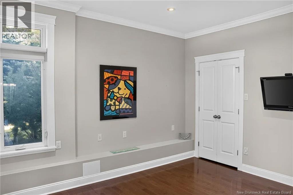 5 Admiralty Drive - 23