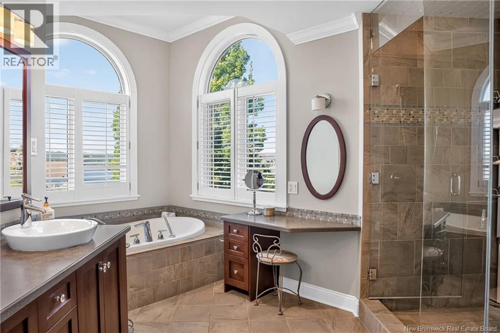 5 Admiralty Drive - Image 32