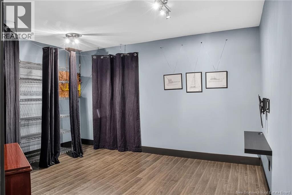 5 Admiralty Drive - 42