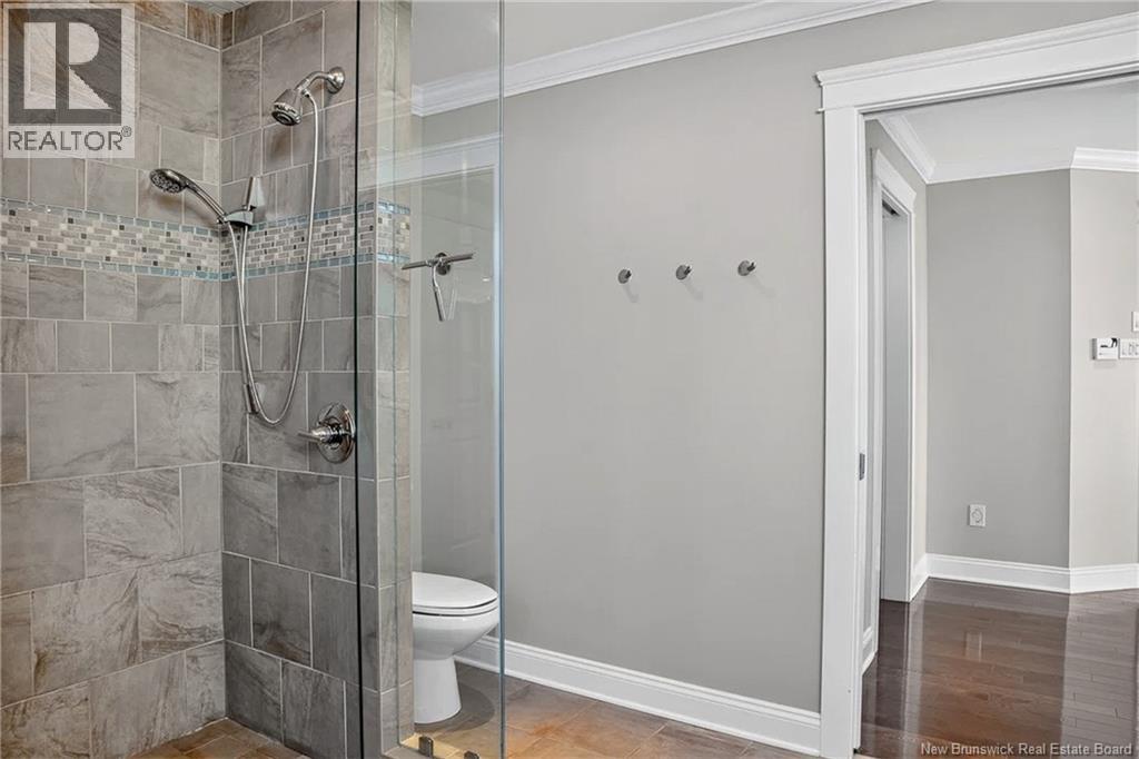 5 Admiralty Drive - 34